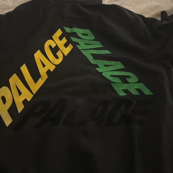 Cool triangle palace hoodie - Picture 3 of 3